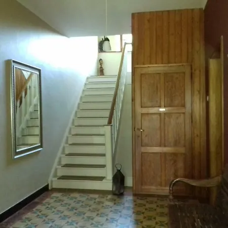 Le Thirifays Panzió Chiny
